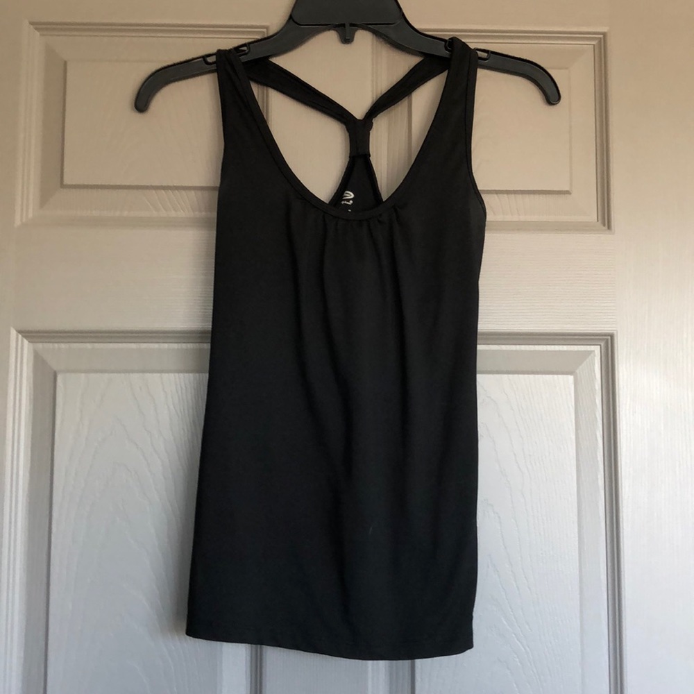 Black workout top